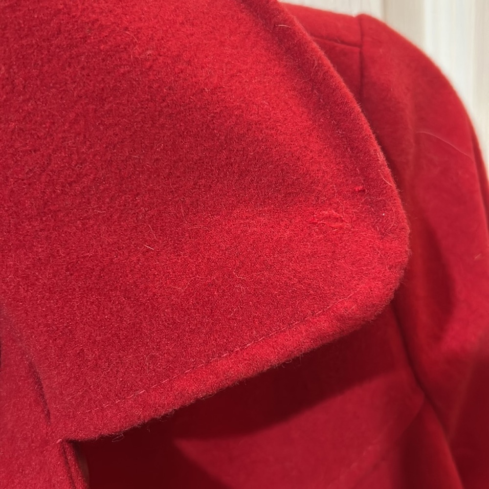 Red jacket - Picture 4 of 8